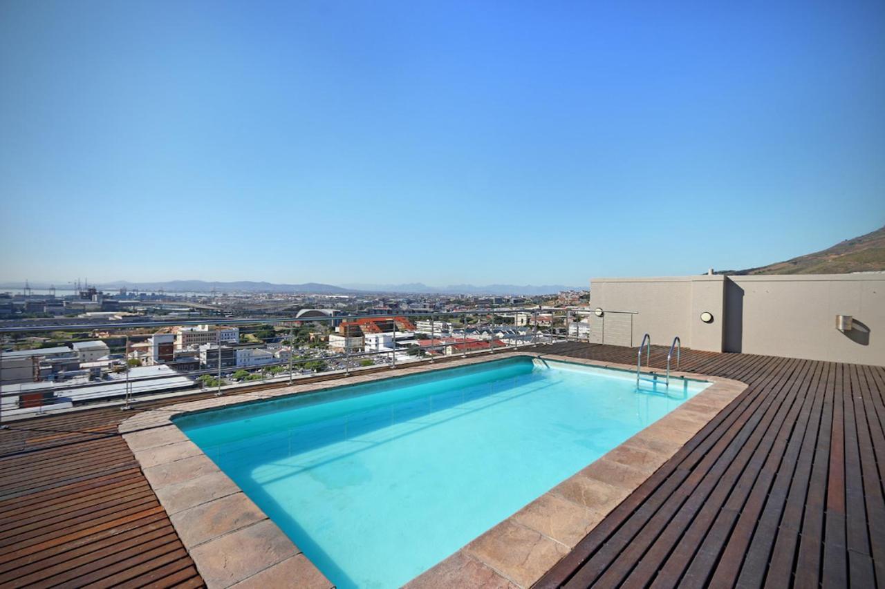 Urban Oasis At The Four Seasons Appartement
