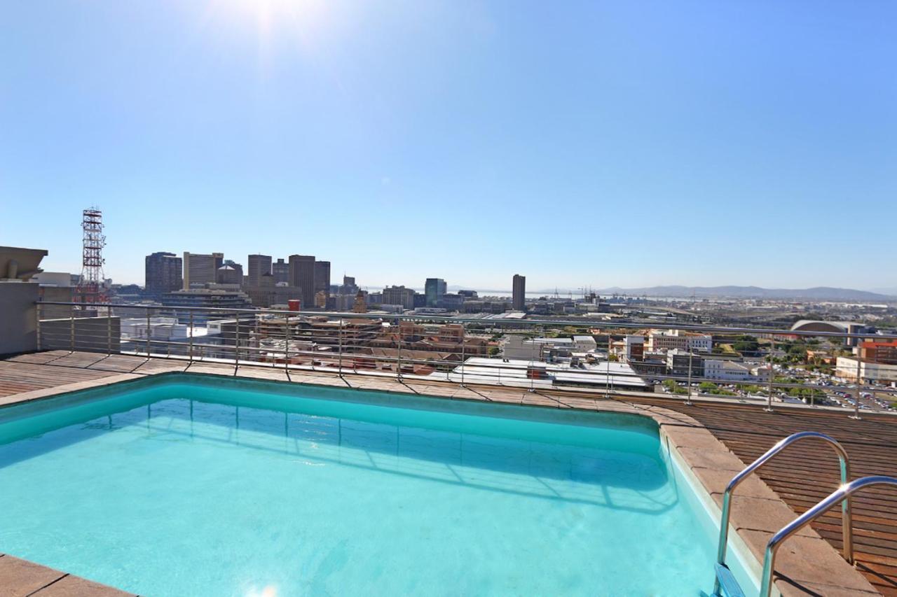 Urban Oasis At The Four Seasons Appartement